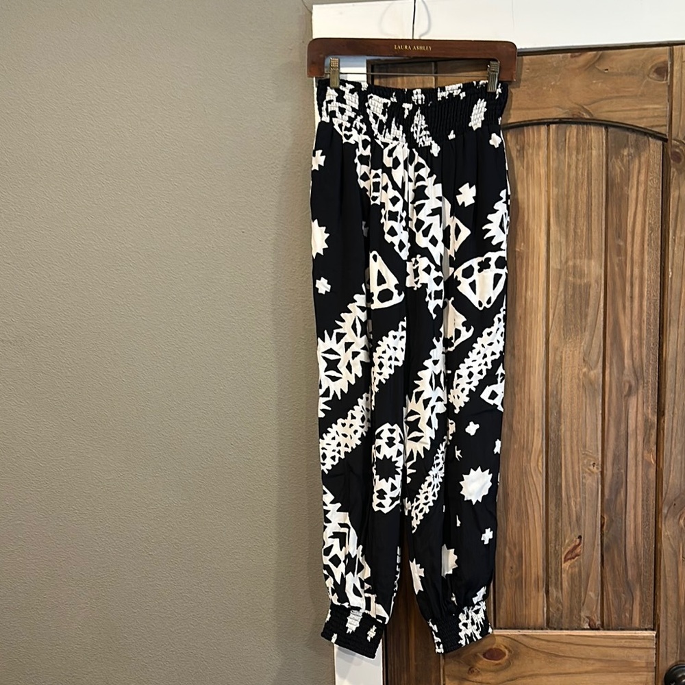 Aniya Balloon Jogger Pants by Anthropologie